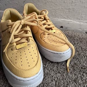 Yellow AF1 Size 4
